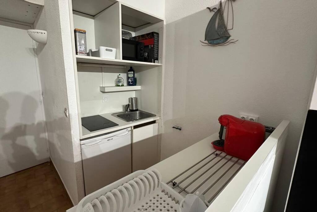 Studio Coin Nuit Ferme 4 Personnes - Les Mas De La Plage Sanary-sur-Mer Exterior photo